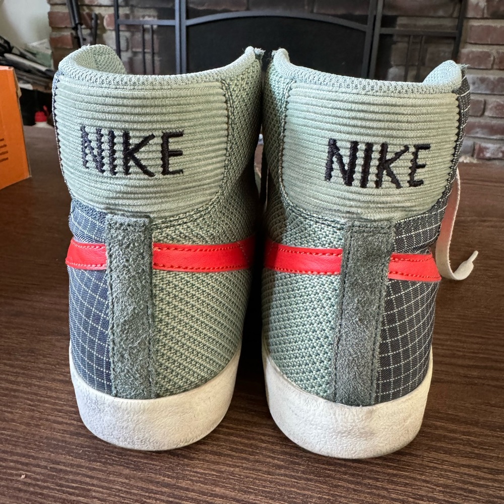 Nike Blazer Mid 77 - Picture 4 of 9